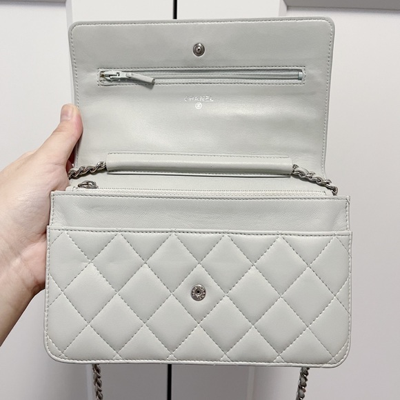 Chanel Grey WOC ❌SOLD❌ - Picture 7 of 13